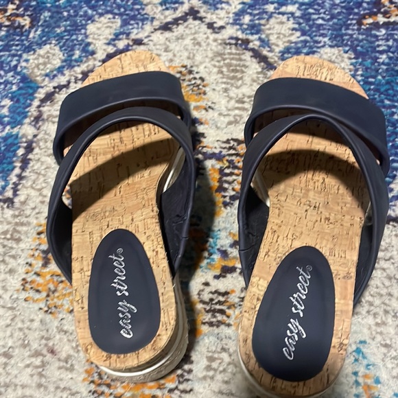 easy street - Maryann Women’s Black Slip-On Wedge Sandals | Size 8W - Picture 4 of 12